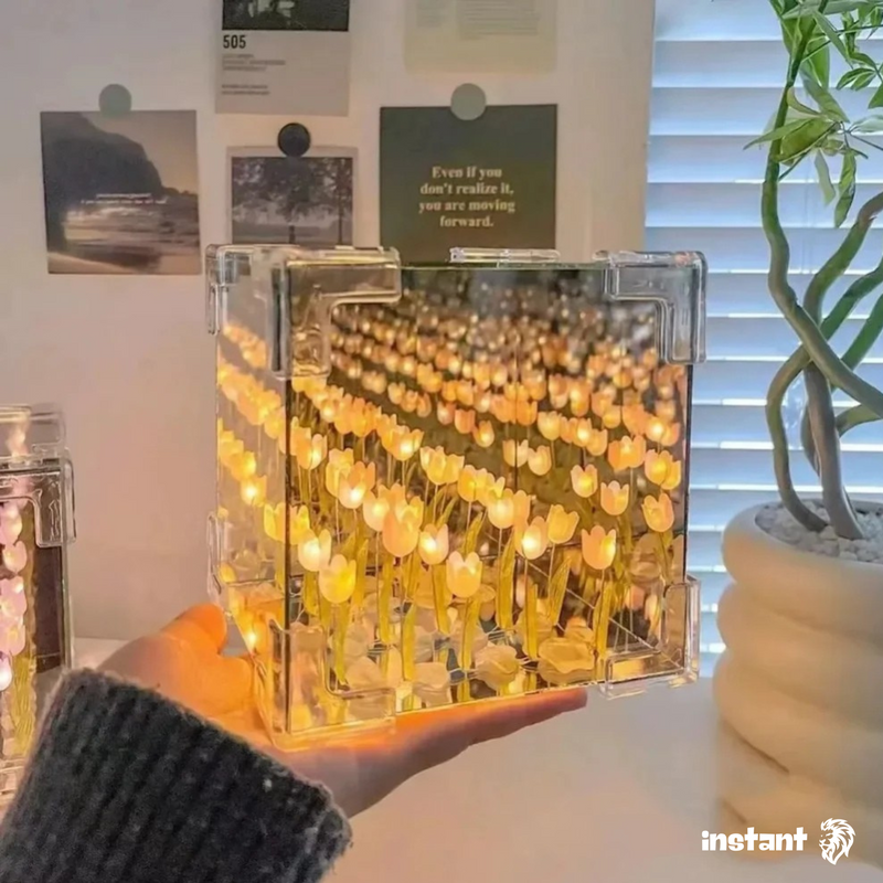 Luminária em Cubo Espelhado Flores de Tulipa